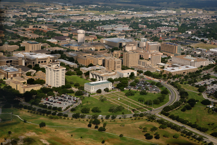 The 5 Largest College Campuses in Texas - LawnStarter