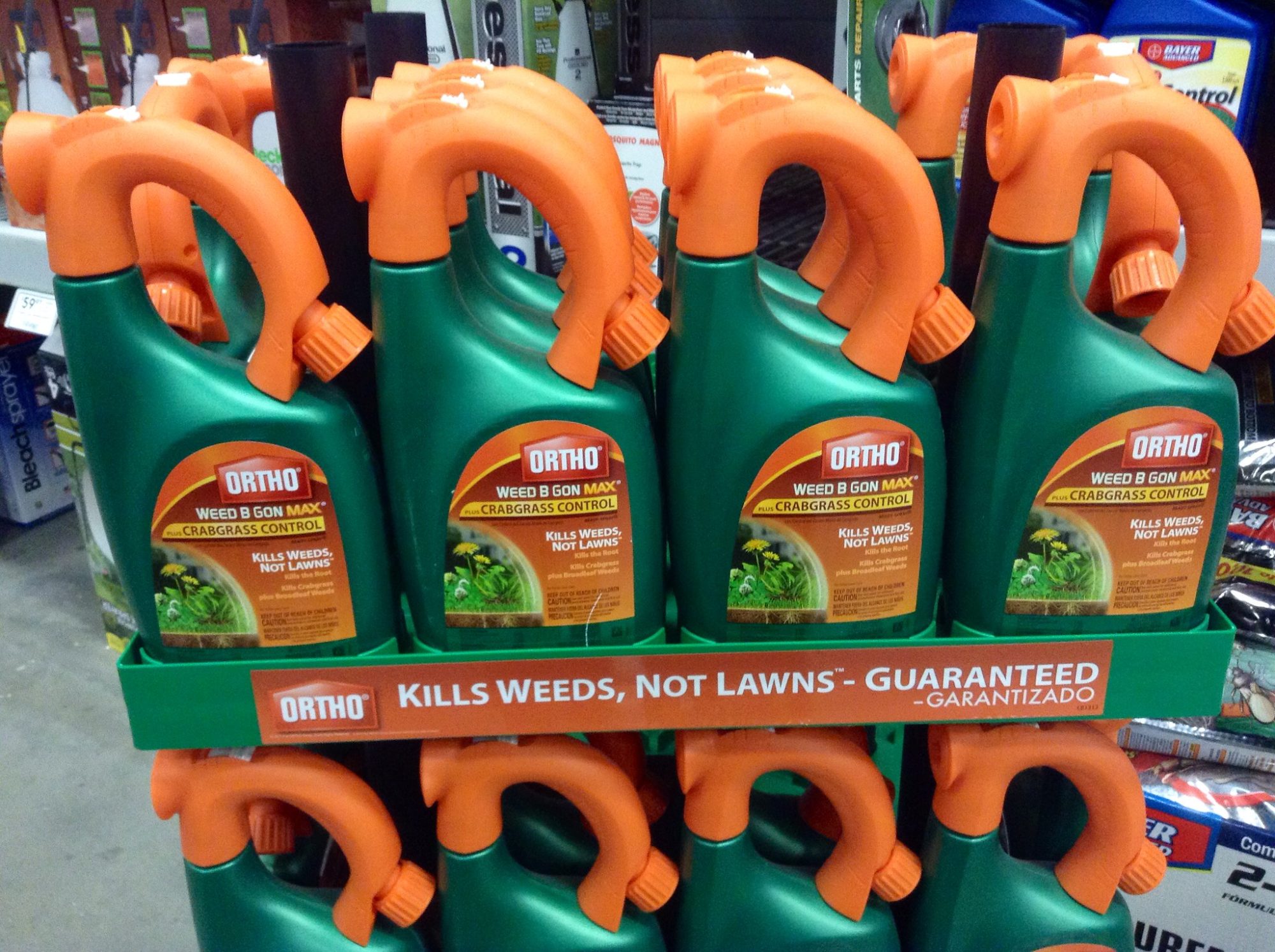 Applying Post-Emergent Herbicides To Your Lawn - Lawnstarter