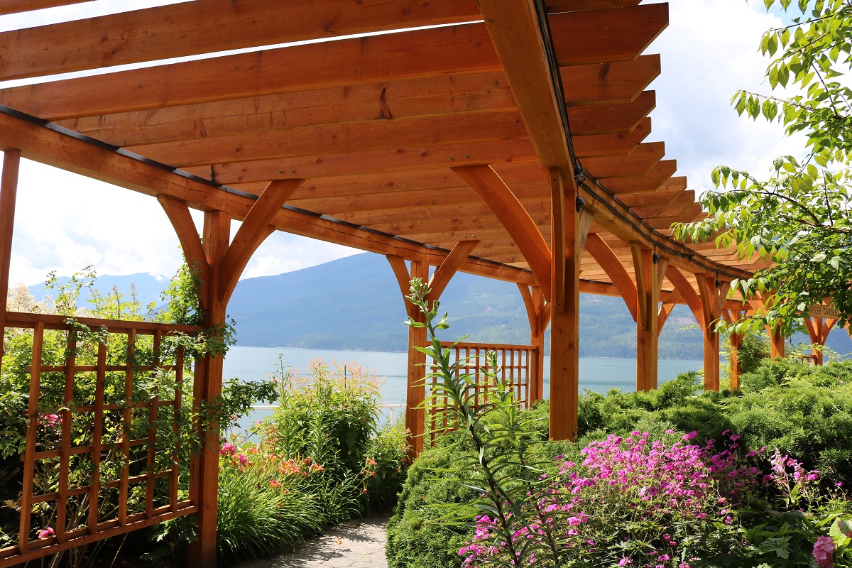 A Guide to Pergolas: Types, Uses, Costs, and Installation