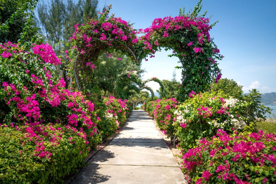 2022's Most Romantic Gardens in the U.S.