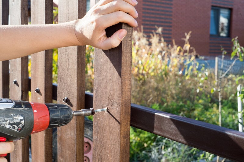 Pricing Guide: How Much Does a Fence Cost? - Lawnstarter