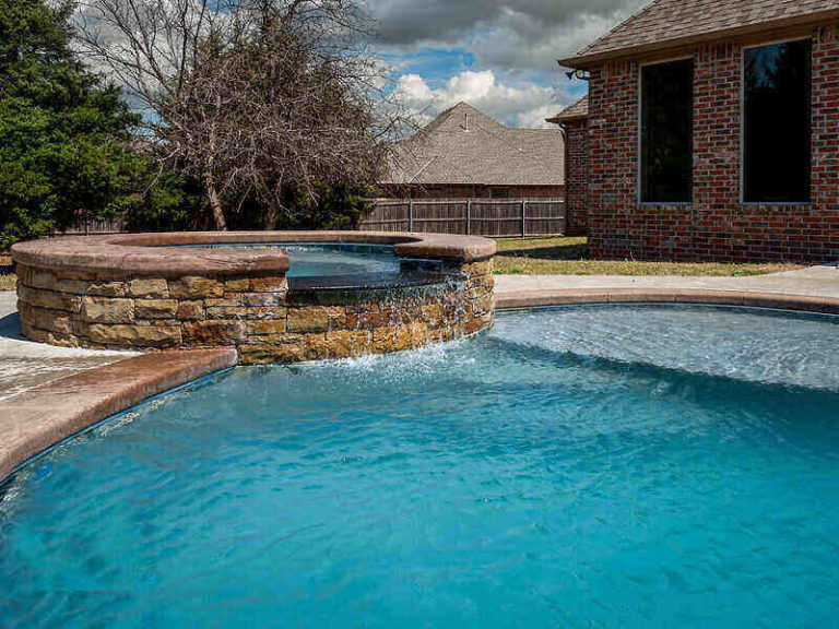 average cost of fiberglass pools