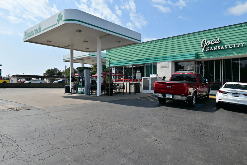 A gas station and BBQ establishment in Kansas City, Kansas