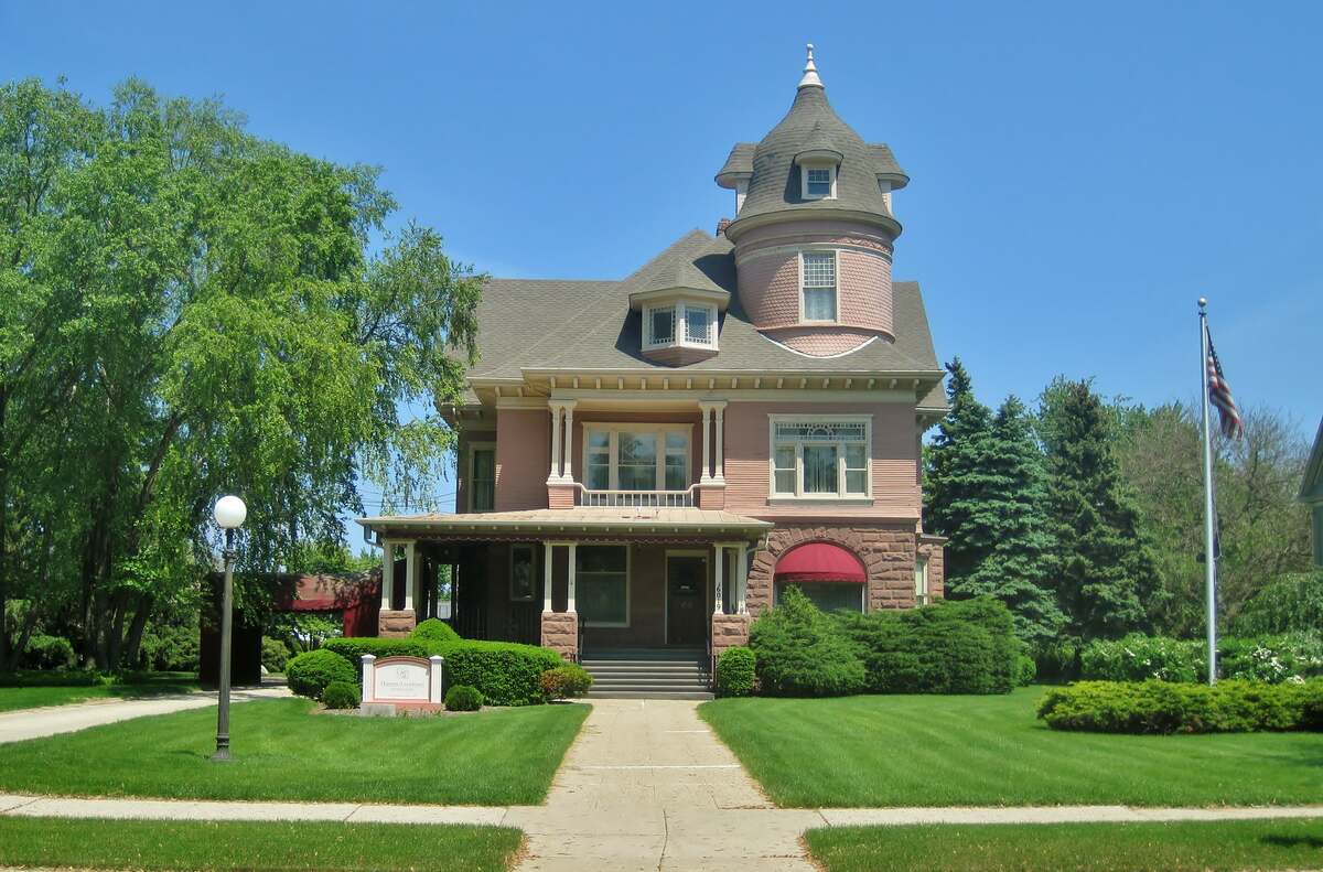 lawn in front of a house in wisconsin