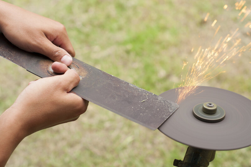 Lawn mower blade sharpening