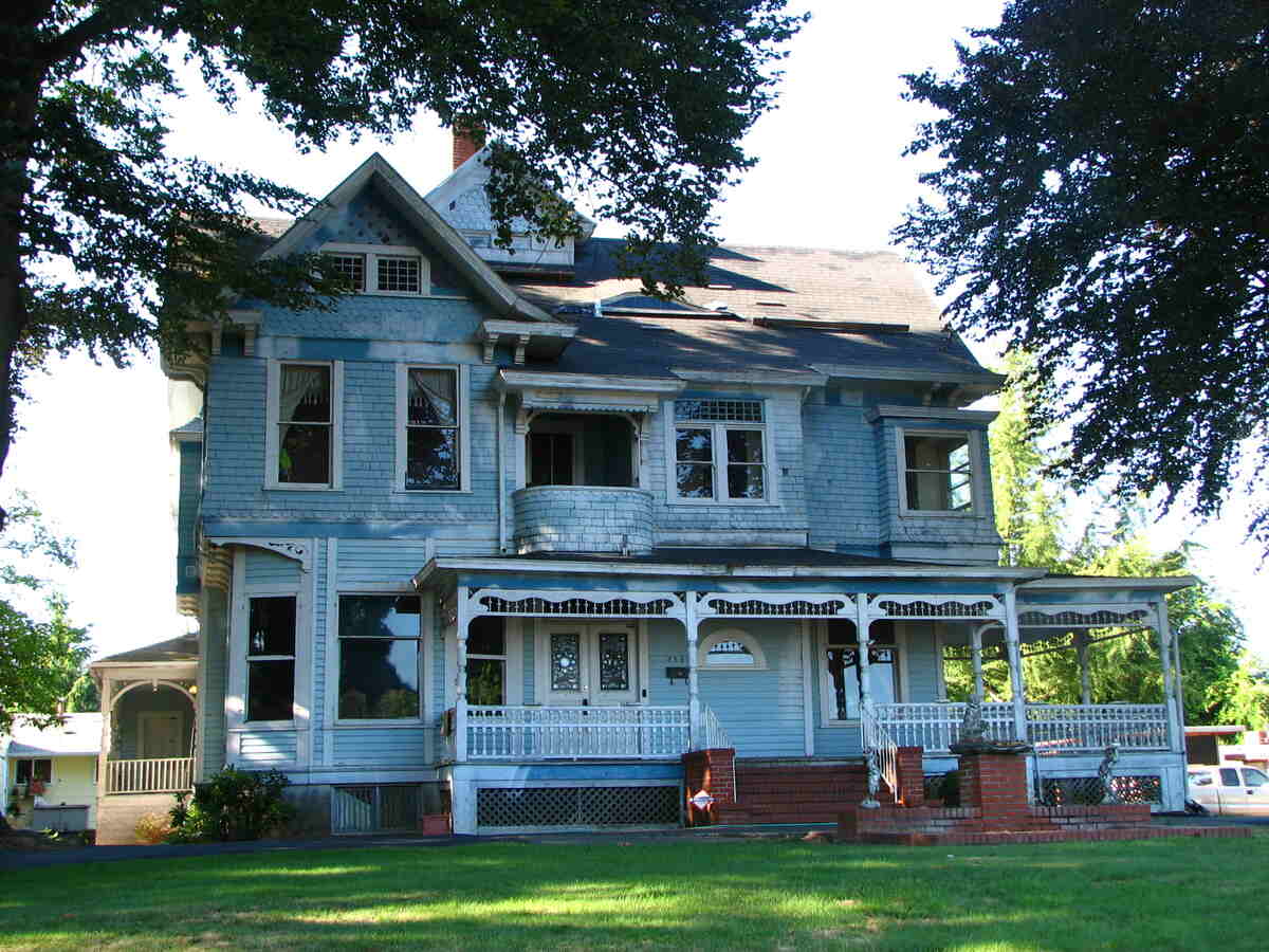 lawn in front of a house in portland oregon